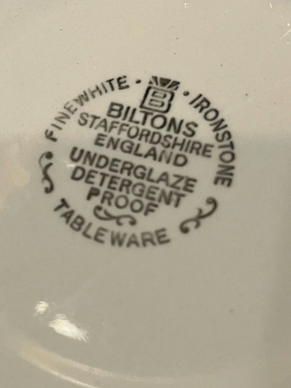 Vintage Biltons BIL48 ironstone 6.5” plates from Staffordshire set of 6